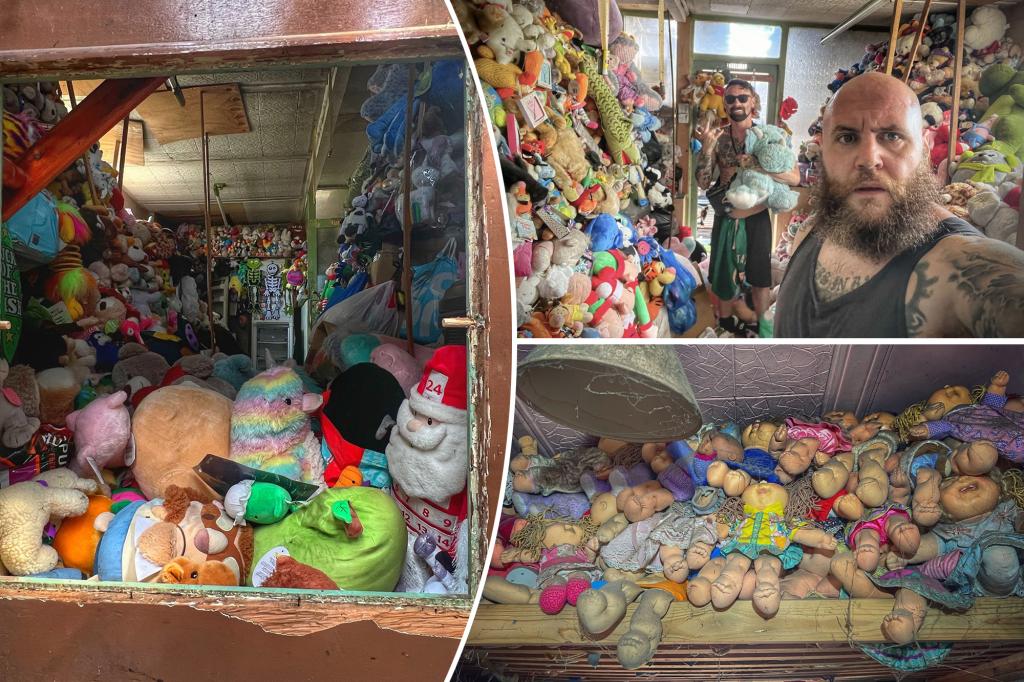 I'm an urban explorer - this abandoned dollhouse is the scariest place I've ever seen